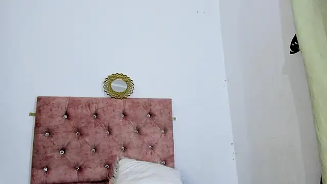 LUISA SEXY  online show from 02/08/25, 04:14