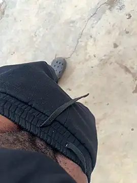 Black-mamba-madingo online show from 10/08/25, 09:07