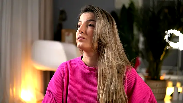 KellyMathews online show from 11/27/25, 03:19