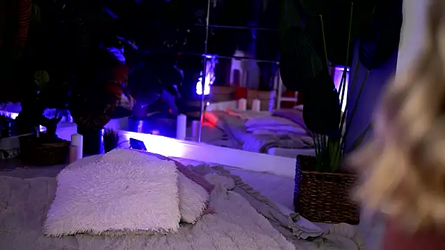 KellyMathews online show from 02/19/26, 03:02