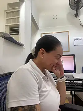 Snapshot of nurse_desi_sexlove chatting on 01/18/25, 08:40 nurse desi sexlove online show from 01/18/25, 08:40