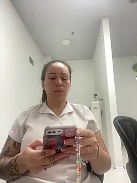 Snapshot of nurse_desi_sexlove chatting on 03/05/25, 04:45 nurse desi sexlove online show from 03/05/25, 04:45