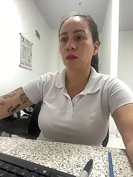 Snapshot of nurse_desi_sexlove chatting on 03/22/25, 01:00 nurse desi sexlove online show from 03/22/25, 01:00