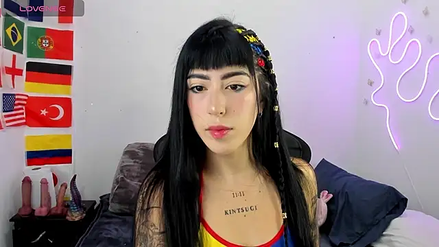 chaymae nah  online show from 07/07/26, 08:57