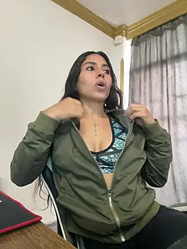 bella-black online show from 02/02/26, 01:54