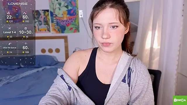 HanahCute online show from 11/21/25, 01:26