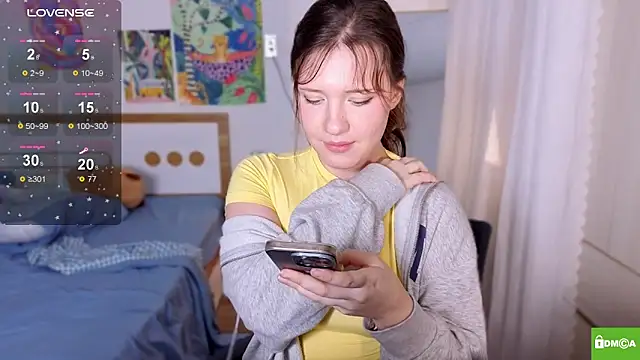 HanahCute online show from 11/23/25, 03:34