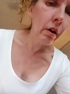 Evelina cute online show from 09/18/25, 03:14