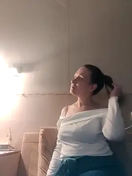 Evelina cute online show from 11/13/25, 04:06