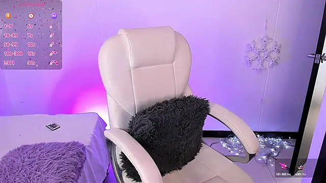 Snapshot of nyna_1 chatting on 03/16/25, 08:11 nyna 1 online show from 03/16/25, 08:11