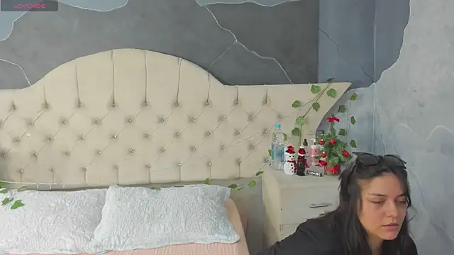 AmberGreyy  online show from 12/19/25, 05:31