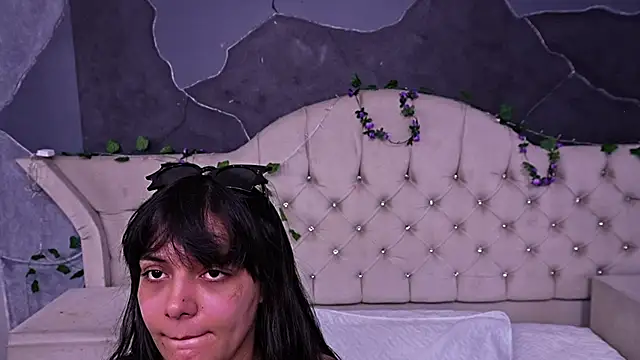 AmberGreyy  online show from 03/19/26, 05:28