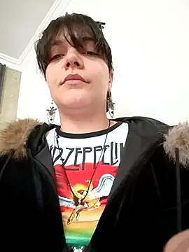 Snapshot of AmberGreyy_ chatting on 04/18/26, 01:15 AmberGreyy online show from 04/18/26, 01:15