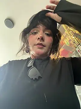 Snapshot of AmberGreyy_ chatting on 06/24/26, 07:24 AmberGreyy online show from 06/24/26, 07:24