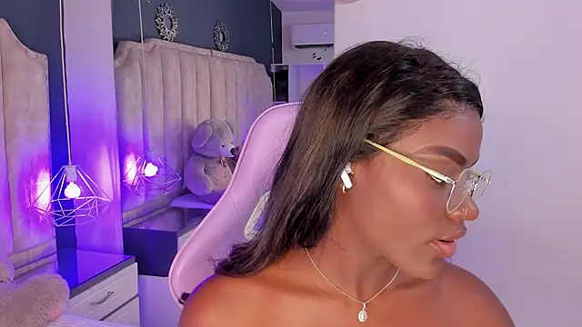 IsabellaBromsS online show from 01/16/25, 11:59