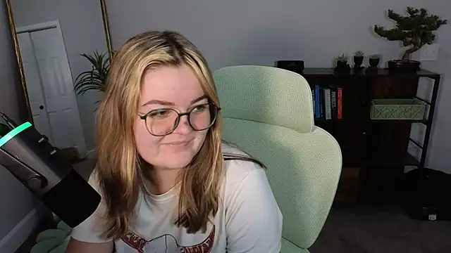 rodeobrii online show from 09/18/25, 02:57