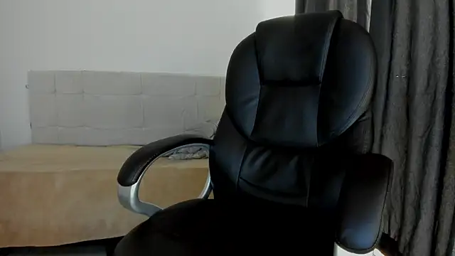 Teilor Creed online show from 04/10/26, 07:51