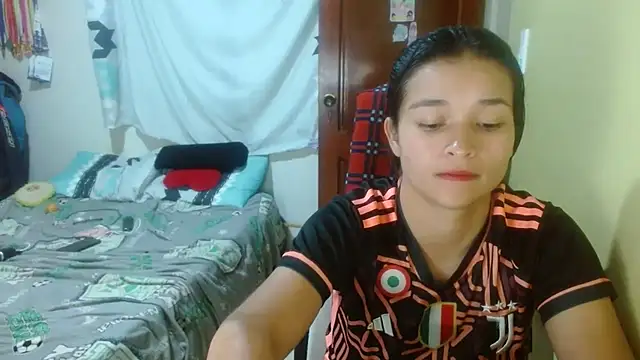 Snapshot of clayre_and_jill chatting on 01/17/26, 03:11 clayre and jill online show from 01/17/26, 03:11