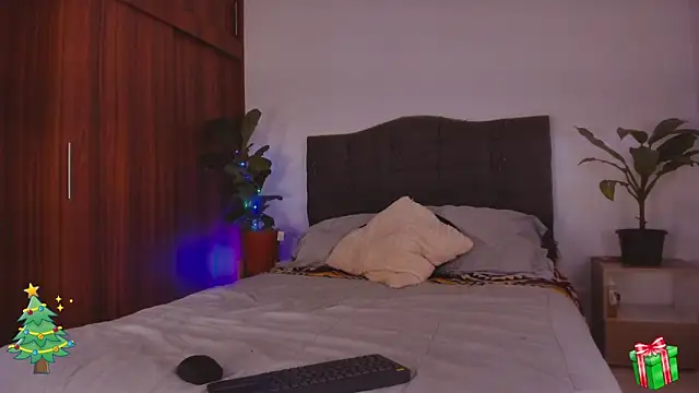 2gays 1Str8 online show from 12/22/24, 08:25