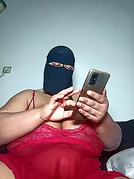 Loly mor online show from 10/17/25, 05:32