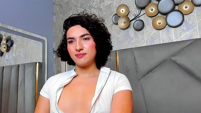 Snapshot of TomLondon_ chatting on 02/18/25, 02:49 TomLondon online show from 02/18/25, 02:49