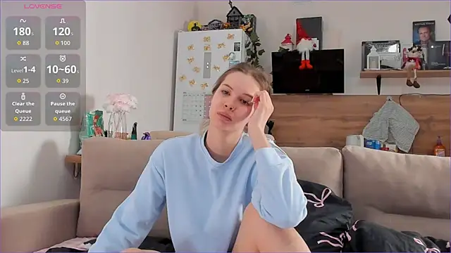 Girl alone home online show from 02/13/26, 03:46