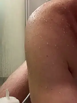 Snapshot of Bigtoyaddict chatting on 12/16/24, 08:09 Bigtoyaddict online show from 12/16/24, 08:09