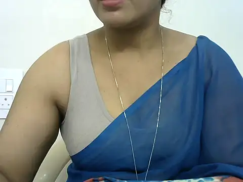 rashmika reddy online show from 06/24/26, 04:33