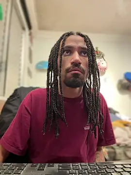 Snapshot of hotcamboy420 chatting on 12/13/24, 05:38 hotcamboy420 online show from 12/13/24, 05:38