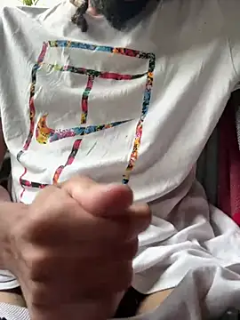 Snapshot of hotcamboy420 chatting on 01/15/25, 07:44 hotcamboy420 online show from 01/15/25, 07:44