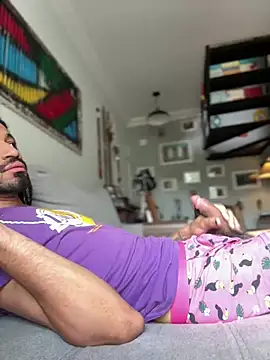 Snapshot of hotcamboy420 chatting on 01/27/25, 06:09 hotcamboy420 online show from 01/27/25, 06:09