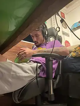 Snapshot of hotcamboy420 chatting on 02/24/25, 04:38 hotcamboy420 online show from 02/24/25, 04:38