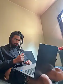 Snapshot of hotcamboy420 chatting on 10/01/25, 01:50 hotcamboy420 online show from 10/01/25, 01:50