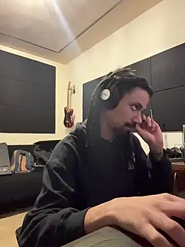 hotcamboy420 online show from 12/05/25, 03:37