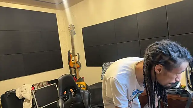 hotcamboy420 online show from 03/20/26, 08:14