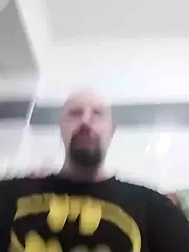 Snapshot of MichalS8613 chatting on 01/16/25, 04:28 MichalS8613 online show from 01/16/25, 04:28