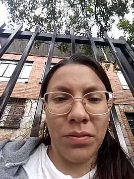 karlamorris  online show from 10/02/25, 01:29