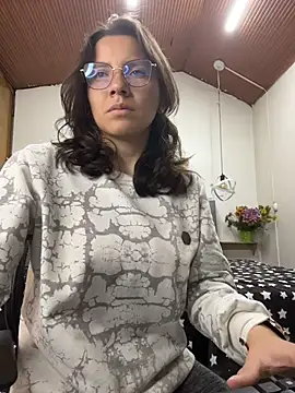 karlamorris  online show from 04/20/26, 01:14