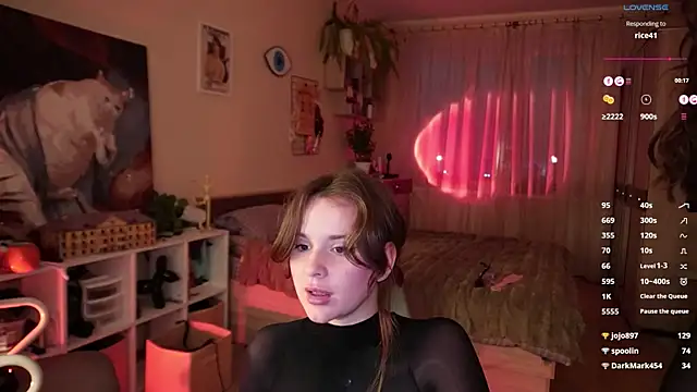 Jantrlatex online show from 02/28/25, 10:28