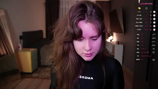 Jantrlatex online show from 11/25/25, 09:37