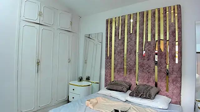 LeahxBarker online show from 02/26/25, 09:58