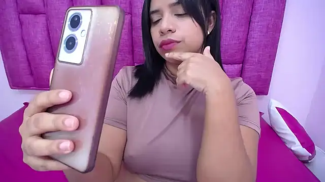 Briannacastello online show from 02/21/25, 06:40