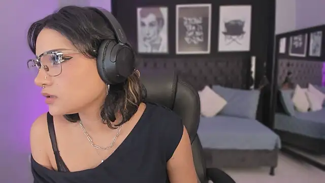 renee shelby  online show from 03/19/26, 08:35