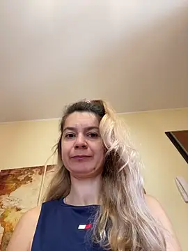 sexy blondegirl online show from 03/17/25, 08:40