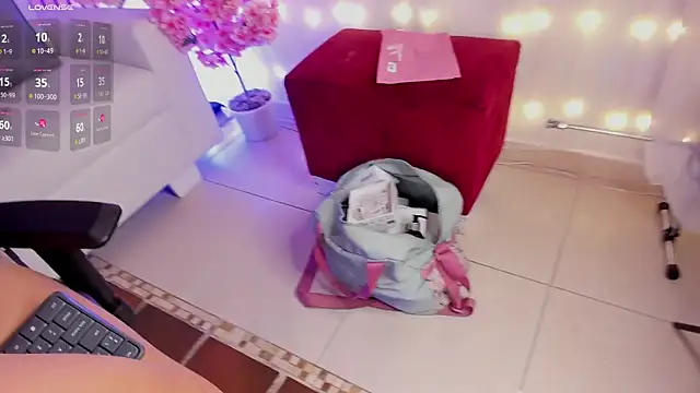 ChloeParkss  online show from 04/20/26, 02:09