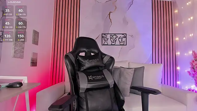 ChloeParkss  online show from 06/03/26, 02:08