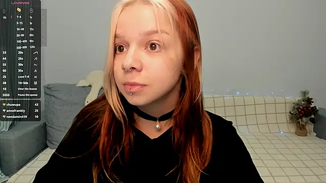 crystal lilith online show from 12/04/24, 03:21