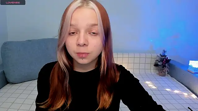 crystal lilith online show from 12/09/24, 09:05