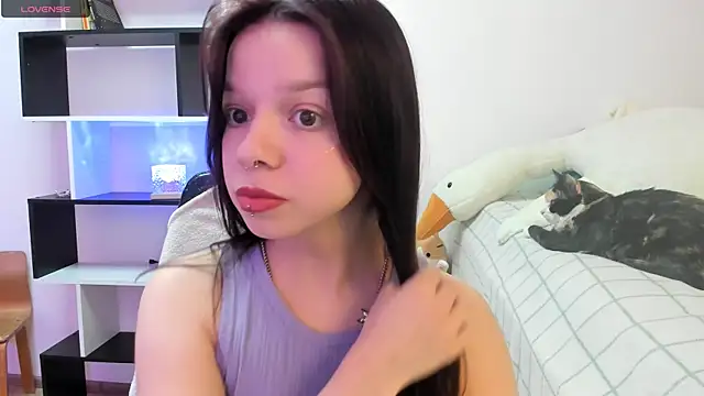 crystal lilith online show from 02/09/25, 08:34