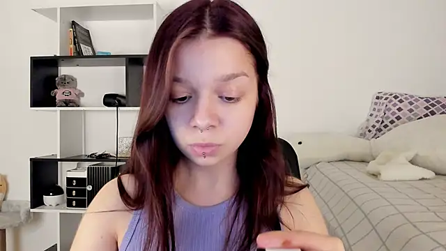 crystal lilith online show from 02/15/25, 06:12